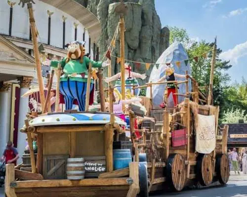 Round-trip transportation from Paris to Parc Astérix