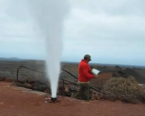 Timanfaya National Park lunar route tour