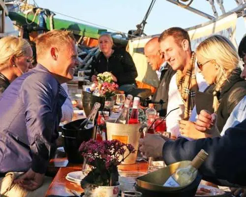 Fjord evening cruise with shrimp buffet