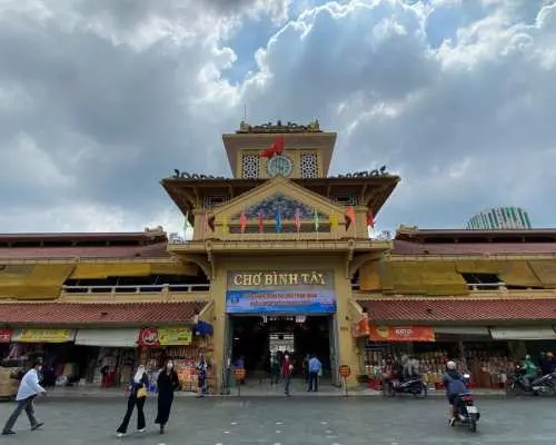 Tour tham quan thành phố Hồ Chí Minh bằng xe buýt Hop-on Hop-off