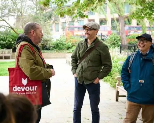 Devour London: Borough Market & Leadenhall Food Tour with Wine