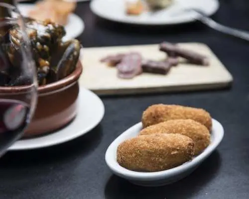 Barcelona tapas crawl tour