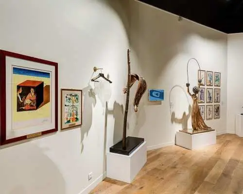 Dalí Paris