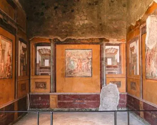 Skip-the-line guided tour of Pompeii from Sorrento