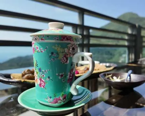 九份絶景席指定可 ・ 古窓台湾茶体験