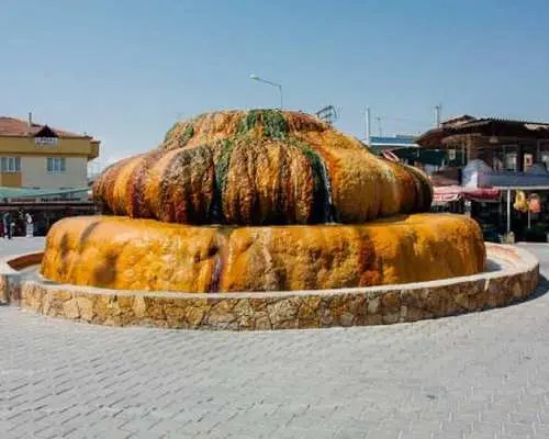 Daily guided Pamukkale tour with pick-up from Denizli Airport