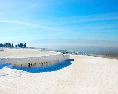 Daily guided Pamukkale tour with pick-up from Denizli Airport