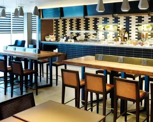 Plaza Premium Lounge - London Heathrow Airport Terminal 4