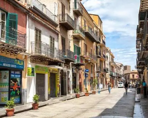 Tour đi bộ khám phá Palermo và tham quan Nhà thờ Monreale ở Sicily.
