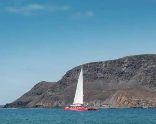 oby-catamaran-cruise-in-caleta-de-fuste-boat-tours-kkday
