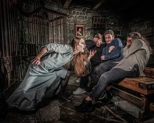 แพ็คเกจสุดคุ้ม: บัตรเข้าชม The Berlin Dungeon + Madame Tussauds Berlin