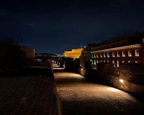 Guided tour of the Vatican's secret passage, Passetto di Borgo