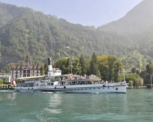从卢塞恩出发的经典瑞吉岛往返游船之旅