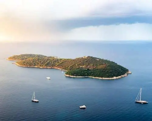 Private half-day tour on a speedboat from Dubrovnik