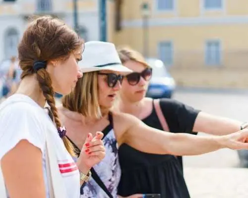 Augsburg 2-hour city walking tour with a local
