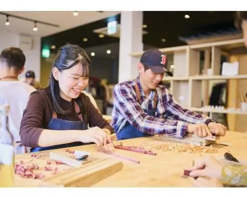 [Tokyo, Asakusa] Chopstick Making Workshop (60 minutes) <Recommended for families, couples, and solo participants>