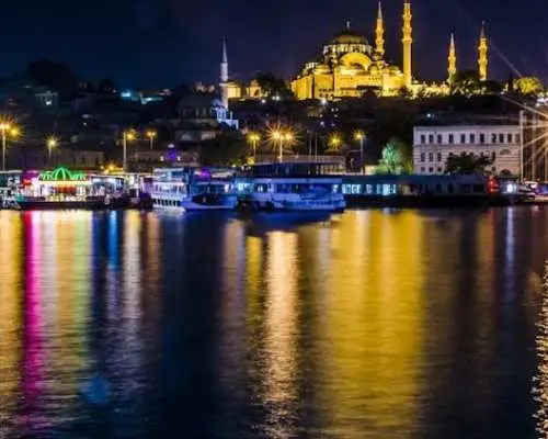 All-Inclusive Bosphorus cruise with dinner and Turkish night show