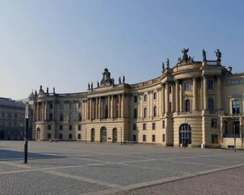 Berlin Unter den Linden self-guided historical audio tour