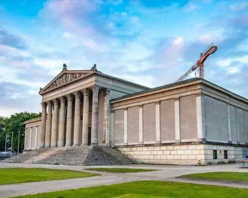 Munich's most photogenic spots tour with a local guide