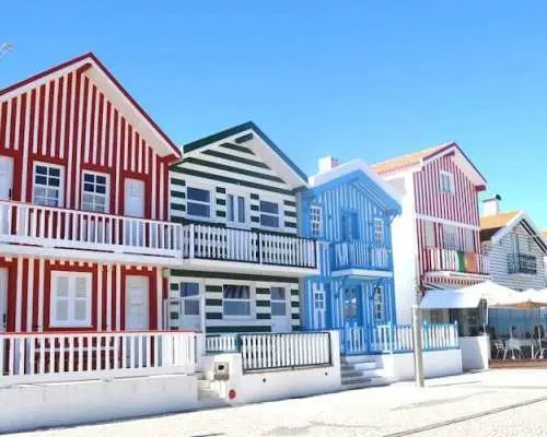 Full-day Aveiro, Costa Nova and Capelha da Pedra tour from Porto
