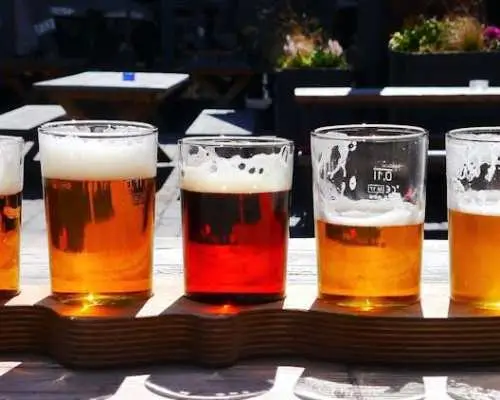 Self-guided interactive pub trail in Haarlem with online app