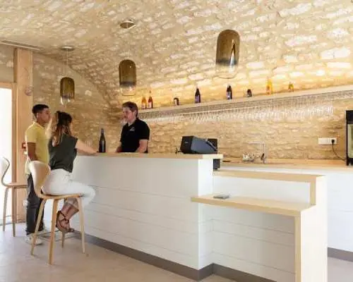샤블리의 Cité des Climats et Vins de Bourgogne 방문