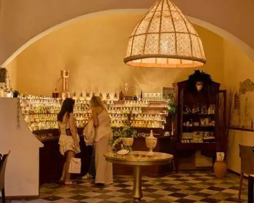 Perfume masterclass: a sensory experience in Florence