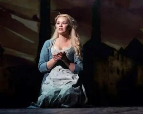 Les Miserables skip-the-line tickets at London Theatre