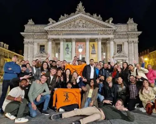 Brussels pub crawl meet people and party