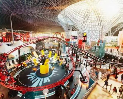 Yas Island Abu Dhabi, access to 4 parks
