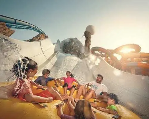 Yas Island Abu Dhabi, access to 4 parks