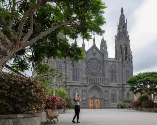Gran Canaria flavours with distillery visit and tastings