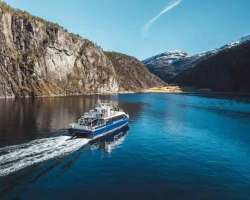 Mostraumen cruise, historic city walk and Flöyen funicular guided tour