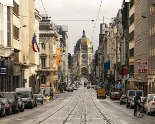Explore Brussels in 1 hour with a local