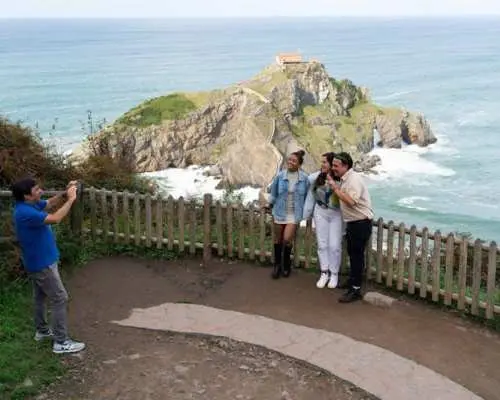 산 세바스티안 출발 Gaztelugatxe 및 Gernika 투어