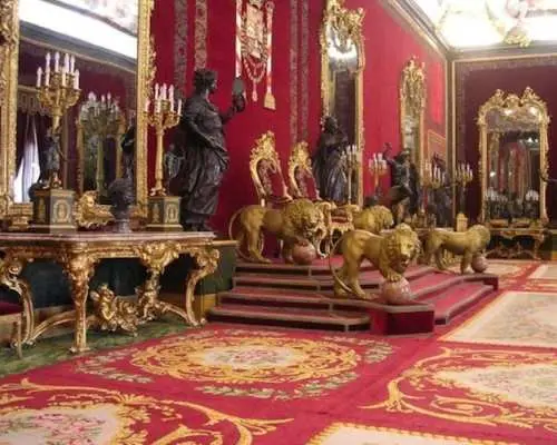 Royal Palace of Madrid guided tour and Tablao Torres Bermejas flamenco show with tapas