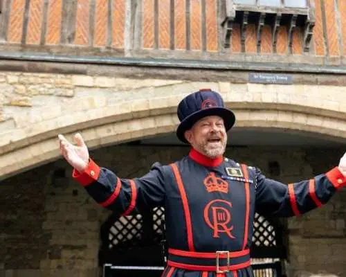 Early access to the Tower of London with Beefeater Opening Ceremony