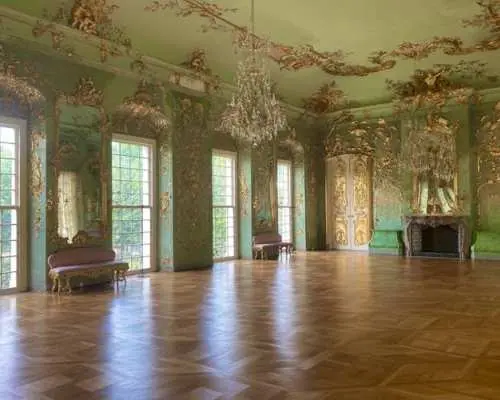 Self-guided audio tour of Charlottenburg palace and gardens