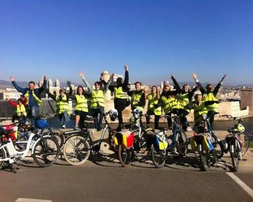 Marseille seaside neighbourhood e-bike tour