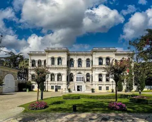 Yildiz Palace Skip-the-Line Ticket and Audio Guide