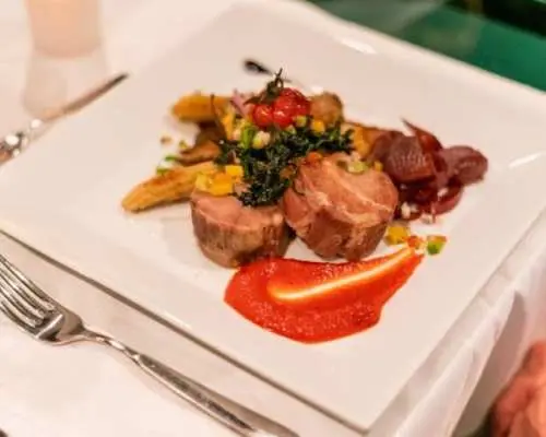 Budapest Candlelight Dinner Cruise