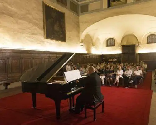 Italian opera concert in the Church of Santa Monaca in Florence