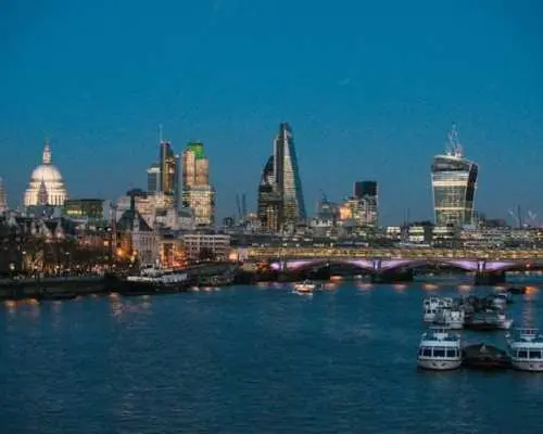 Big Bus panoramic evening tour of London