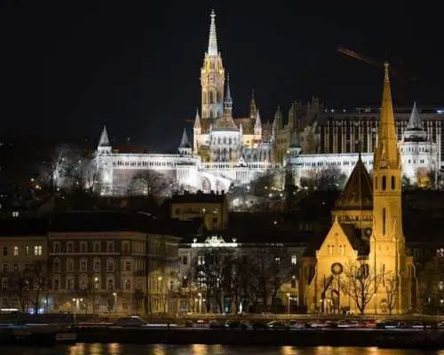Danube 1.30-hour cruise with welcome drink