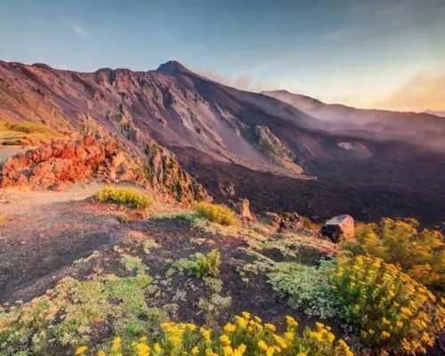 Mount Etna to 1900 mt and Taormina Full-Day Tour from Cefalù