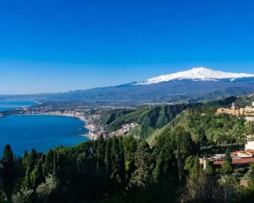Mount Etna to 1900 mt and Taormina Full-Day Tour from Cefalù