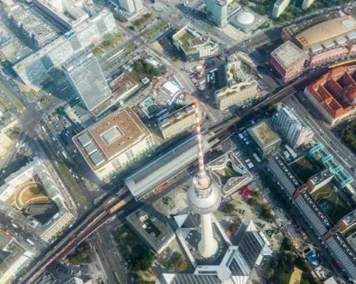 从史特劳斯贝格出发的柏林直升机观光旅游
