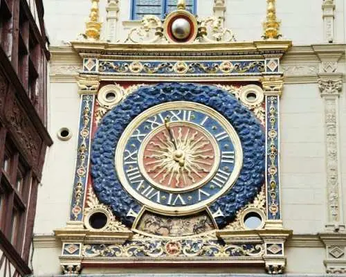 Rouen city highlights walking tour with a local guide