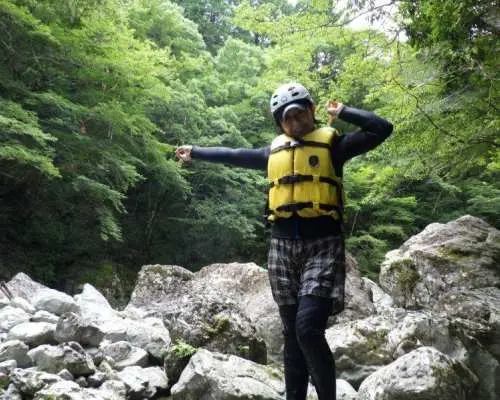 【たった一組で関西・奈良吉野の源流を貸切る】キャニオニング・プライベートガイド