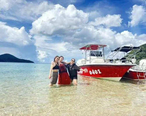 【奄美大島】海からしか行けない⁈幻のビーチ「コウトリ浜」　1日（6時間）上陸ツアー　【シュノーケル・SUP・カヤック遊びたい放題！】